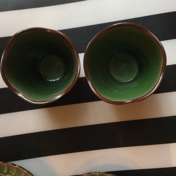 NWOT; 2 cups/ 2 small plates - Picture 6 of 8